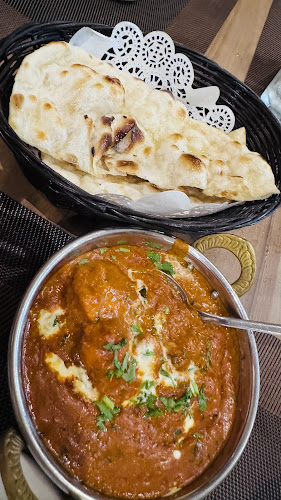 12 Gopeng St, #01- 82/83 Icon Village, Singapore 078877