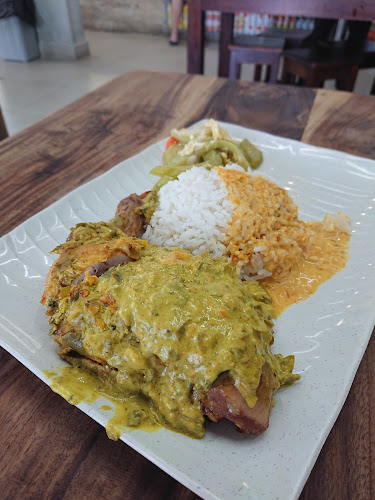 Coba Coba (Nasi Ambeng) - Singapore