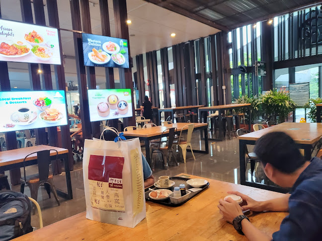 Inuka Café - Singapore