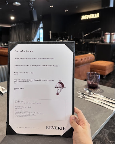 Comentarii opinii despre Reverie Live Music