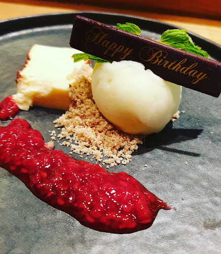 1 Orchard Blvd, #01-01/02 Camden Medical Centre, Singapore 248649