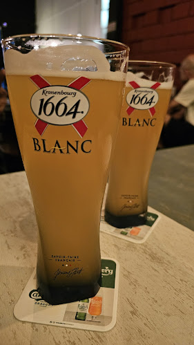 1 Tyrwhitt Bistro Bar - Hospitality and gastronomy