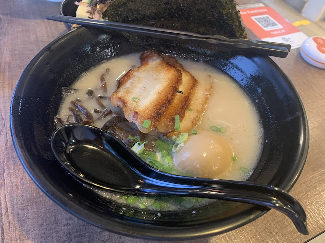 Yen Izakaya 円居酒屋 - Hospitality and gastronomy