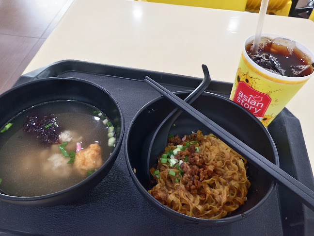 Hawker Centre Stand 126