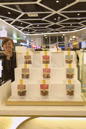 50 Jurong Gateway Rd, B1-K26 Jem, Singapore 608549