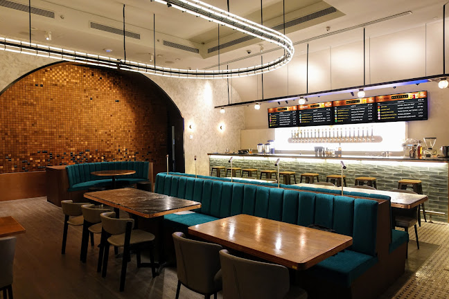 1 Fullerton Rd, #01-01 One Fullerton, Singapore 049213