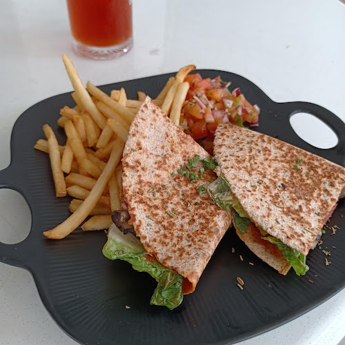 Cornerstone Pasta & Grill - Hospitality and gastronomy