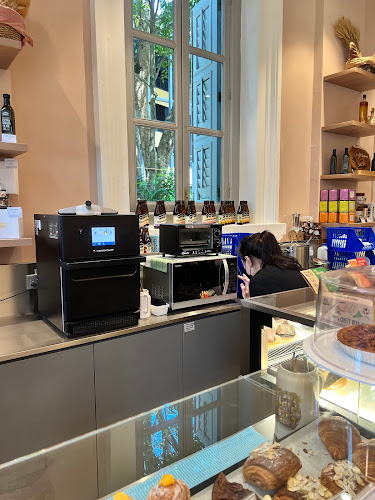 93 Stamford Rd, #01-06, Singapore 178897