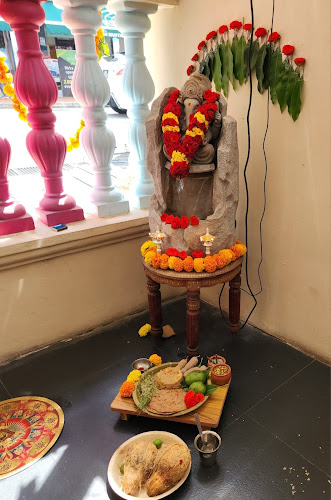 Opinii despre Cow and Farmer Pure Veg Restaurant în Singapore - Hospitality and gastronomy