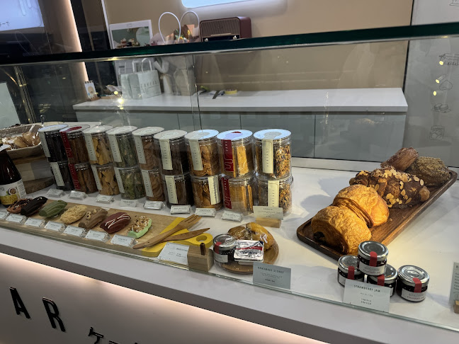 390 Orchard Rd, #01-07A, Singapore 238871