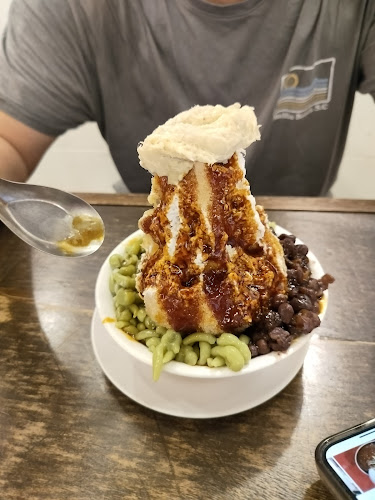 Hup Ka Foon 合家歡 - Singapore