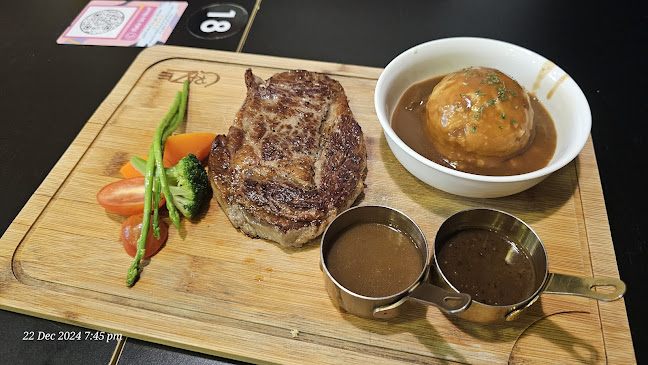 18 Yishun Ave 9, #01-02 Junction Nine, Singapore 768897