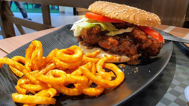 Opinii despre Chic-a-boo @ SingPost Centre în Singapore - Hospitality and gastronomy