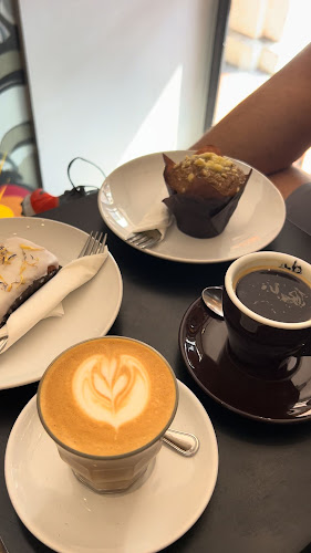 Comentarii opinii despre The Wired Monkey SG (The Hole)