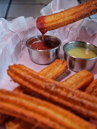 Muchachos - Singapore