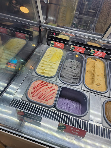 Blk 202 Ang Mo Kio Ave 3, #01-1682, Singapore 560202