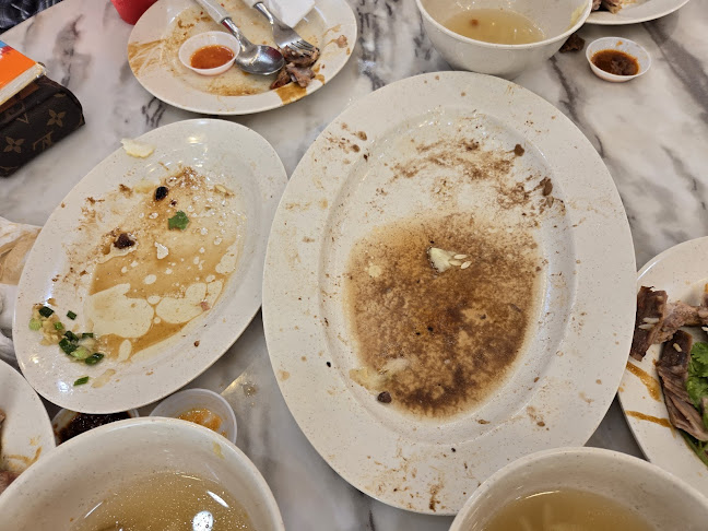 Comentarii opinii despre Old Airport Road (HK) Roasted Delights