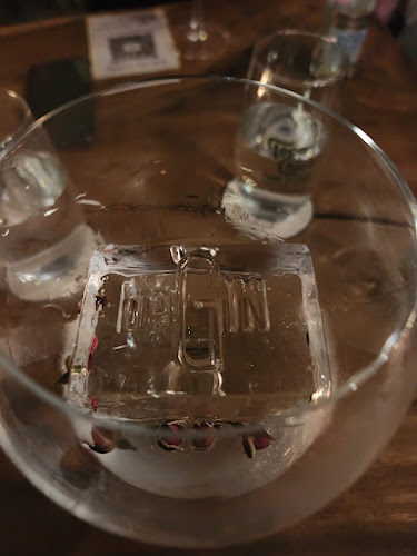 27a Boat Quay, The Penny Black Upstairs, Singapore 049817