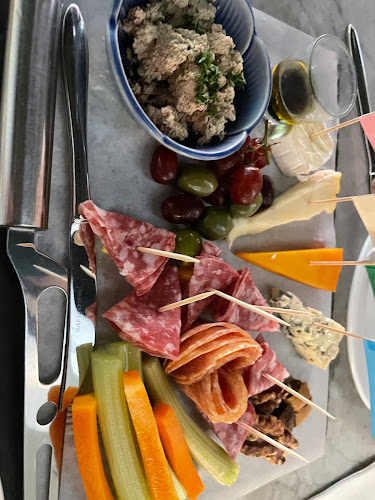 Ling Ling by The Wine Company - Singapore