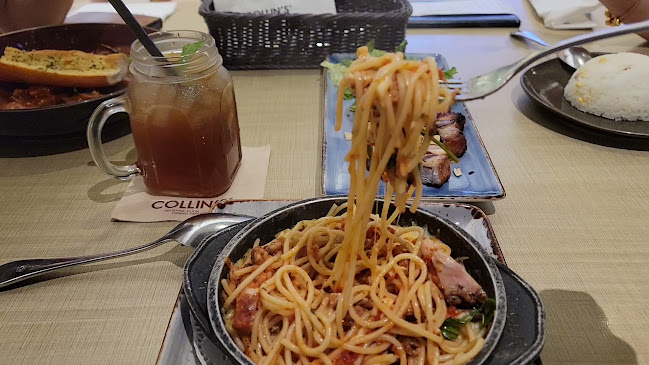 Opinii despre COLLIN'S® în Singapore - Hospitality and gastronomy