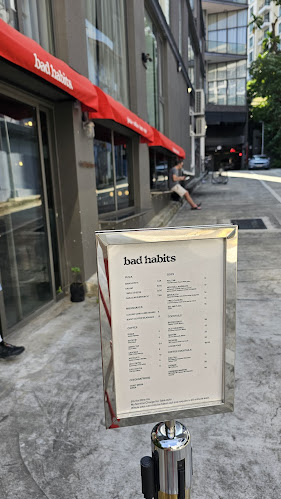 Comentarii opinii despre bad habits.