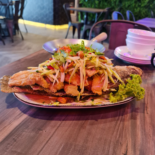 136 Tessensohn Rd, Singapore 217699