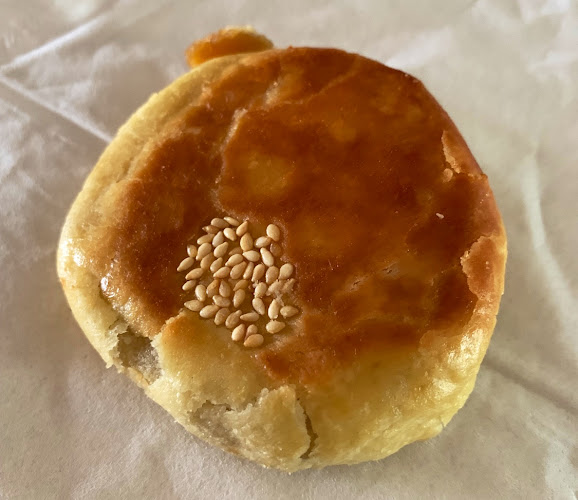 Loong Fatt Tau Sar Piah - Singapore