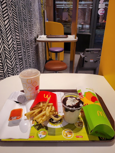 McDonald's SAFRA Punggol - Hospitality and gastronomy