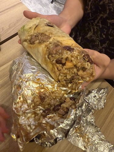 Comentarii opinii despre Guzman y Gomez - The Rail Mall