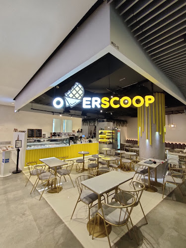 Overscoop (Orchard Central): Freshly Made Waffles