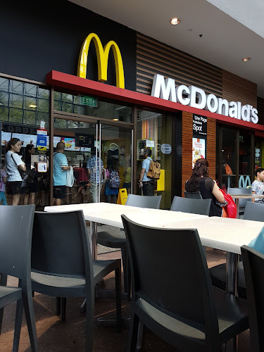 Opinii despre McDonald's Parkway în Singapore - Hospitality and gastronomy