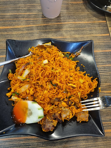 53 Ang Mo Kio Ave 3, #01-38/39 AMK Hub, Singapore 569933