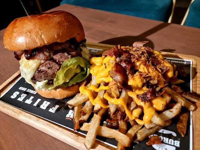 Burger & Steak Frites - Singapore