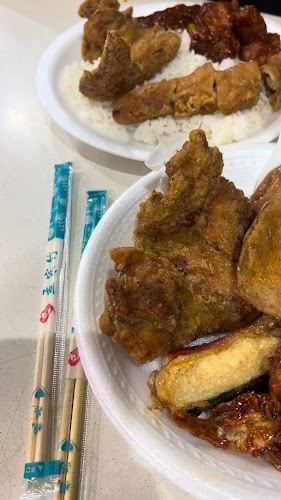 Chong Pang Nasi Lemak - Hospitality and gastronomy