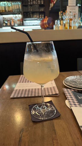 15 Lor Telok, Singapore 049028