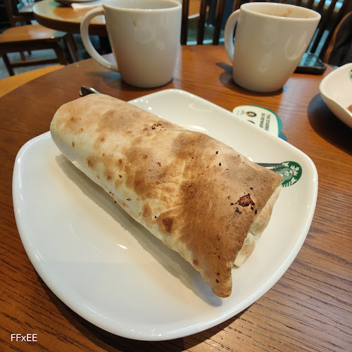 Opinii despre Starbucks Zhongshan Mall în Singapore - Hospitality and gastronomy