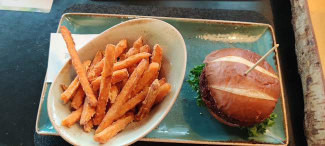 SERVUS German Burger Grill | VIVOCITY - Hospitality and gastronomy