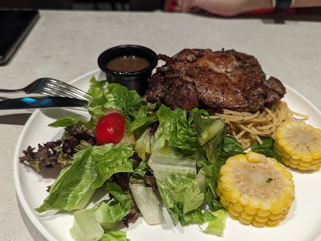 Opinii despre COLLIN'S® Shaw Plaza în Singapore - Hospitality and gastronomy