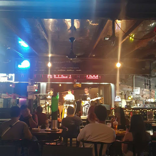 Happiest Hour Bar & Bistro