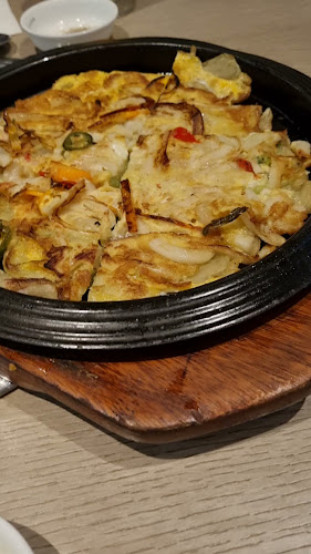 10 Sinaran Dr, #03-33 Square 2, Singapore 307506