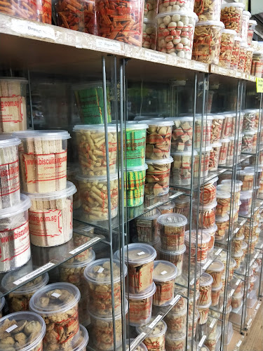 136-138 Casuarina Rd, Singapore 579526