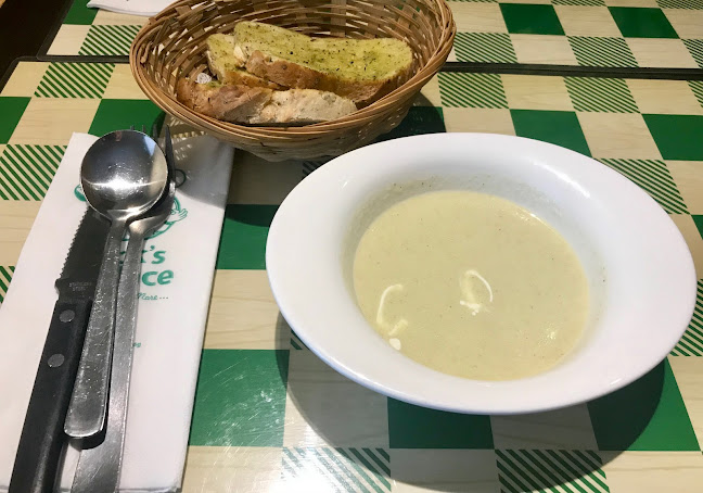 Jack's Place 321 Clementi - Singapore