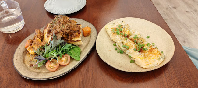 Simple Café 簡單。 - Singapore