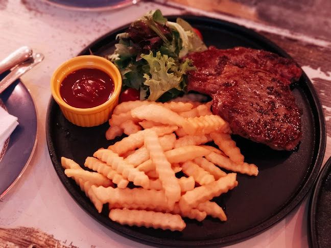 Comentarii opinii despre Bones 'n Barrels Alexandra