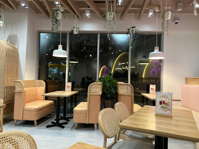 Comentarii opinii despre Lotus Café 蓮心食坊