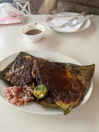 31 Heng Heng BBQ (Chilli Crab, Sambal Stingray) - Singapore