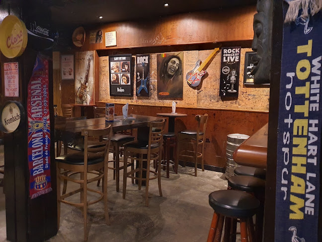 georges MADBar & Grill - Singapore