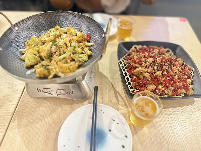 Thirteen BBQ Bar 十三烤吧