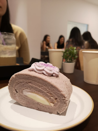 Comentarii opinii despre Cafe Lilac by Whisking Bakes