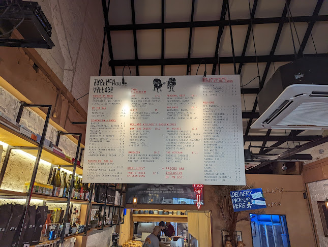 Comentarii opinii despre Two Men Bagel House Holland Village